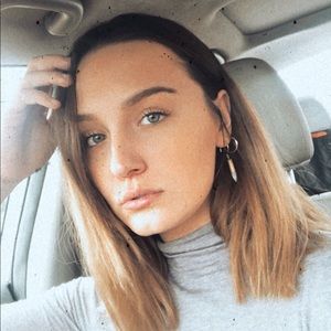 Meet your Posher, Mackenzie